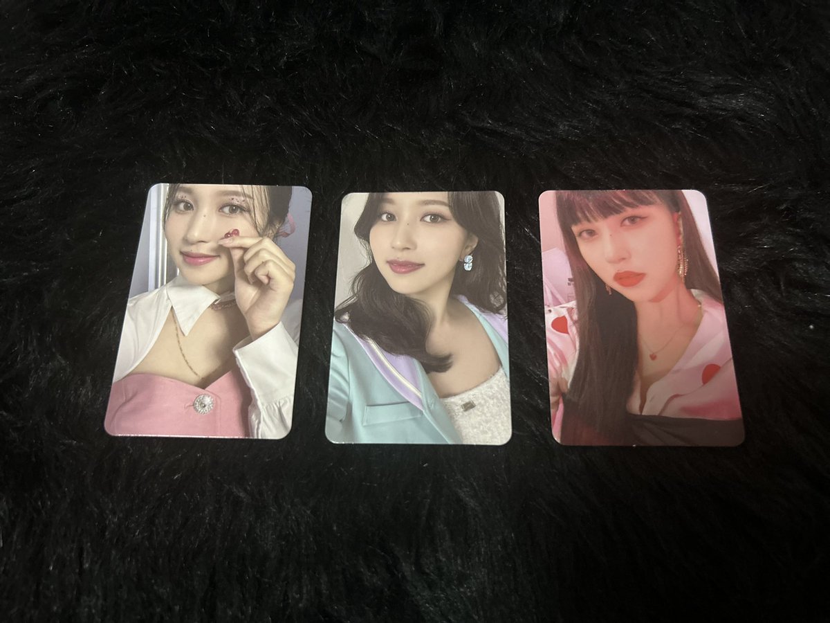 daphsbns's tweet photo. ฅ՞•ﻌ•՞ฅ

#daphbns_selling

wts lfb ph • twice
mina pcs

⟢ price: 100 ea + pf + lsf
⟢ condition: 9-9.5/10
⟢ reply/dm for claims

💵 gcash, landbank
📦 direct ggx, jnt, flash

🪄 b1&amp;2 heart pink https://t.co/YAQqNdzMbK