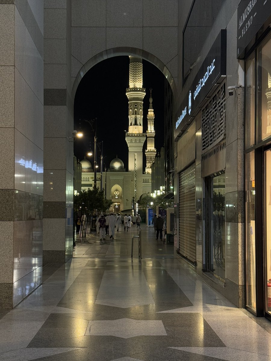 aisha3n's tweet photo. وقت السَّـحـر🩶 https://t.co/ZBWXBnK2iG
