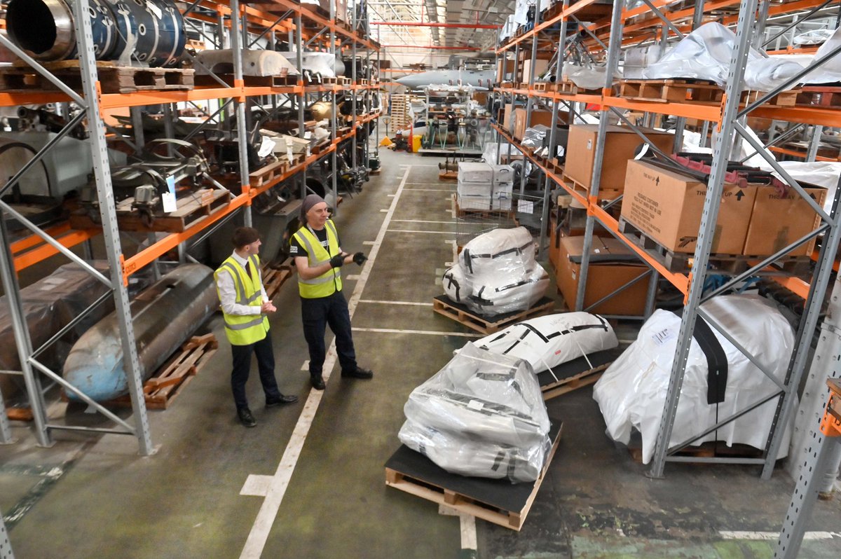 #Shropshire #Cosford #RAF 

I had the absolute pleasure of going behind the scenes as the West Midlands RAF Museum is moving 50,000 historic objects from its cave of aviation history to a new collections hub ⬇️ shropshirestar.com/news/2025/07/0…