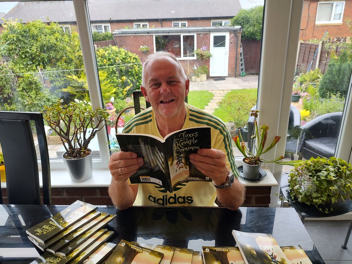 FrowenRobert's tweet photo. The Foxes are Coming ! My latest book - The Foxes of Kemple Common will be officially published on 10 July.
It will be available at all major bookshops including Waterstones, Foyles etc as well as on Amazon. https://t.co/r4E7ftvMpM
