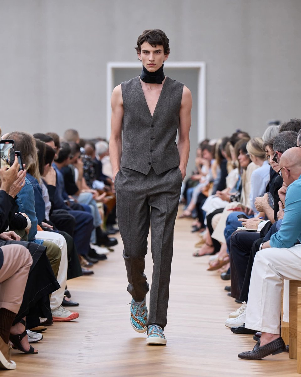 SkinnyLust tweet media