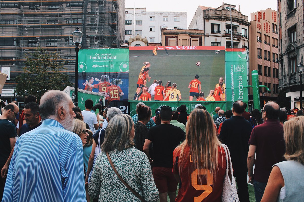 🇪🇸 Iberdrola elige la Plaza de las Velas de Almería para activar una ‘fan zone’ de apoyo a la selección española de fútbol femenino en la Eurocopa.