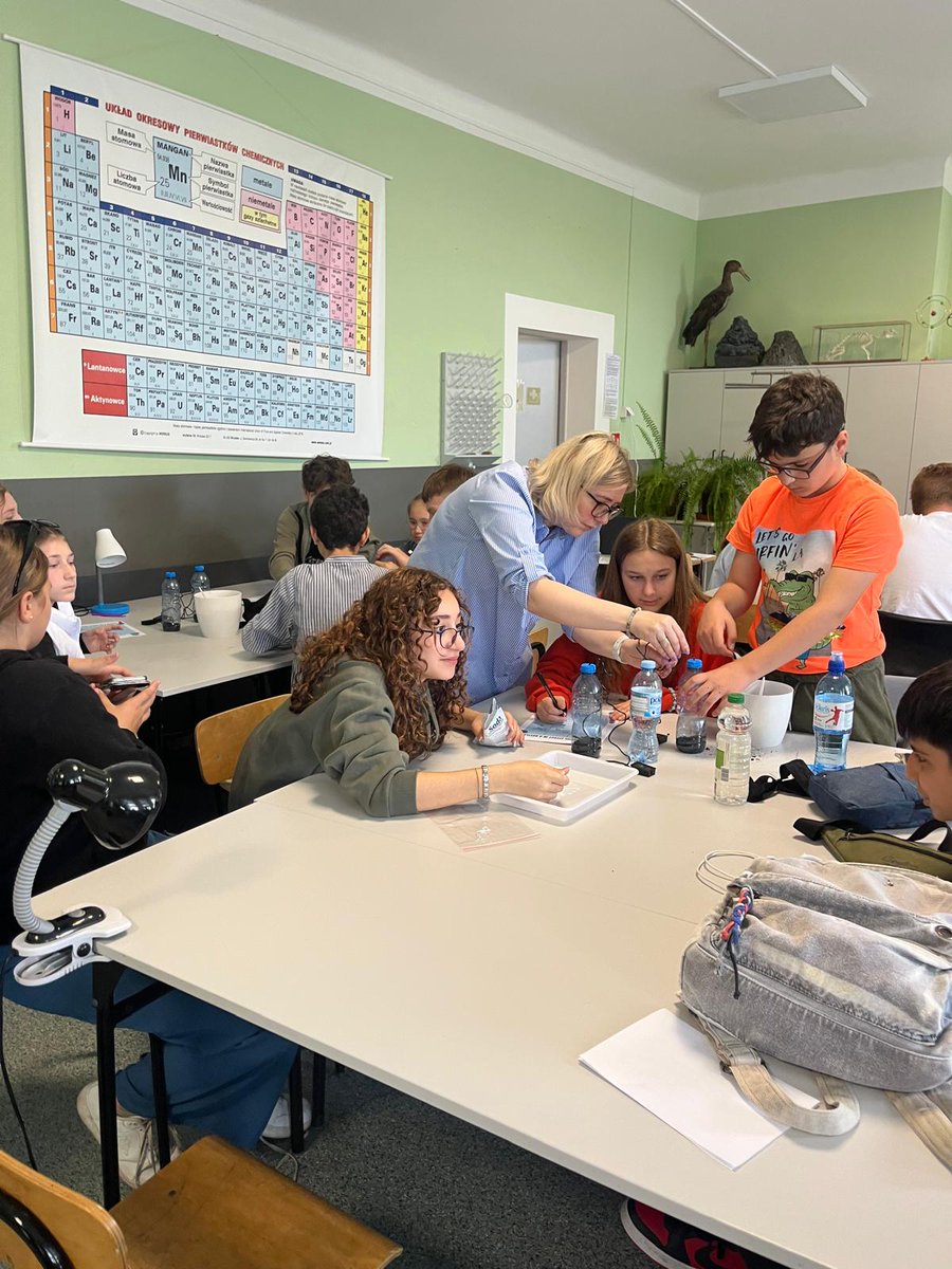 Polonya koordinatörlüğünde yürütülen ve çeşitli Avrupa ülkelerinin ortak olduğu “Environmentalist Steps in the Virtual Universe” adlı Erasmus+ projesine Türkiye’den YAB-DE üyesi öğretmen ve öğrencileri katıldı.
yabde.org/gencler-gelece…