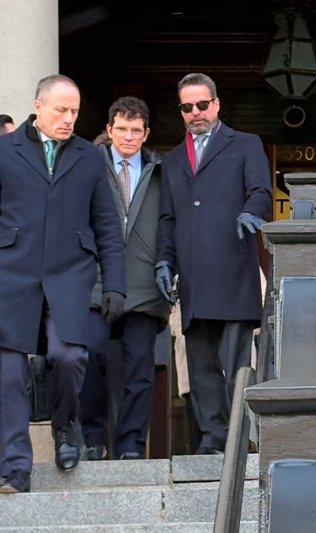 j3nnyb00m's tweet image. some of my FAVORITE flicks I took in Dedham during the #KarenReadRetrial #karenFREAD 

🩷🤟🏻⚖️