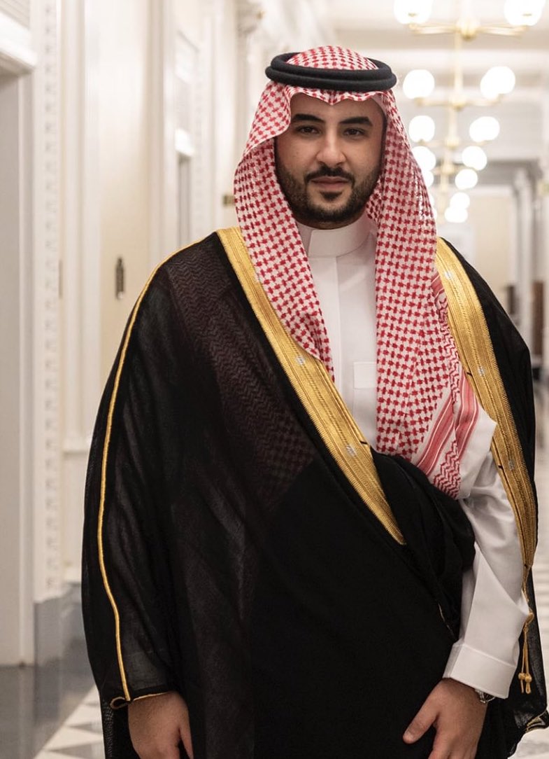 sultanalnefaie's tweet photo. @modgovksa اللهم قوي عزوم سمو وزير الدفاع الأمير خالد بن سلمان بن عبدالعزيز، عهده يأتي استكمالًا لما تمله سمو ولي العهد، حيث أحدث وزير الدفاع نقلة نوعية في فترة وجيزة ومن يلاحظ ذلك يدرك حجم العمل القائم، وفقكم الله @kbsalsaud 🫡 https://t.co/sjN6Mkmksz