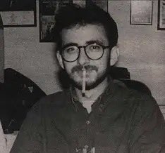 Madımak Katliamı’nda Kaybettiğimiz Canlarımız (Flood)

1) Hasret Gültekin: Türk halk müziği sanatçısı, bağlama virtüözü. 

Madımak’ta katledildiğinde 22 yaşındaydı!

#unutMADIMAKlımda