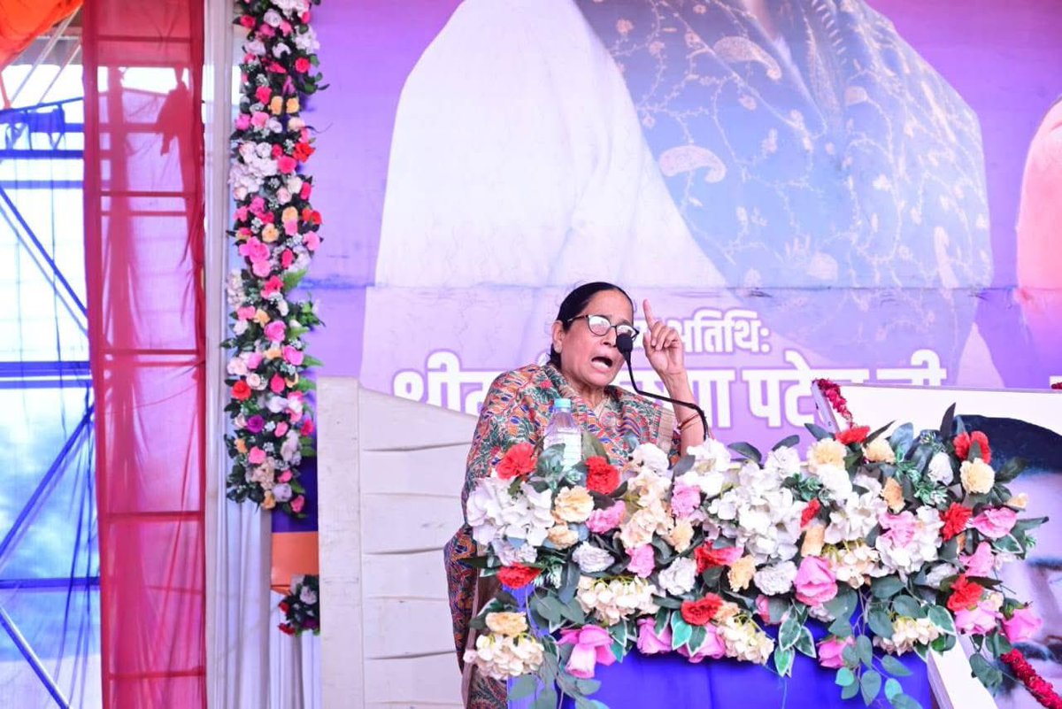 jaisinghPK's tweet photo. अपना दल कमेरावादी के तत्वावधान में बोधिसत्व महामना यश:कायी डॉ. सोनेलाल पटेल जी की जयंती पर अयोध्या में आयोजित "कमेरा सम्मान सभा" में राष्ट्रीय अध्यक्ष मा. कृष्णा पटेल जी एवं विधायिका पल्लवी पटेल जी ने सभा को संबोधित किया ॥ https://t.co/5aBcAKM1Nx