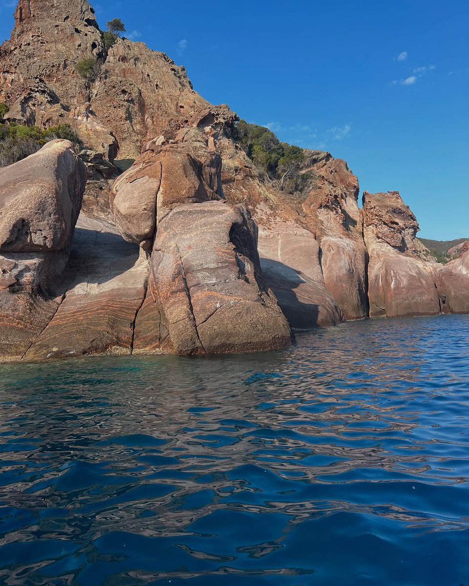 otcalvi's tweet image. 👉 Partez à la (re)découverte de Scandola avec nos compagnies de promenades en mer partenaires balagne-corsica.com/selection/acti…

📷 @giru_mare 
.
.
#scandola #parcnaturel #corsica #corse #balagne #landscapephotography #corse_ile_de_beaute #travel #mer #beauty #beautiful #paradise
