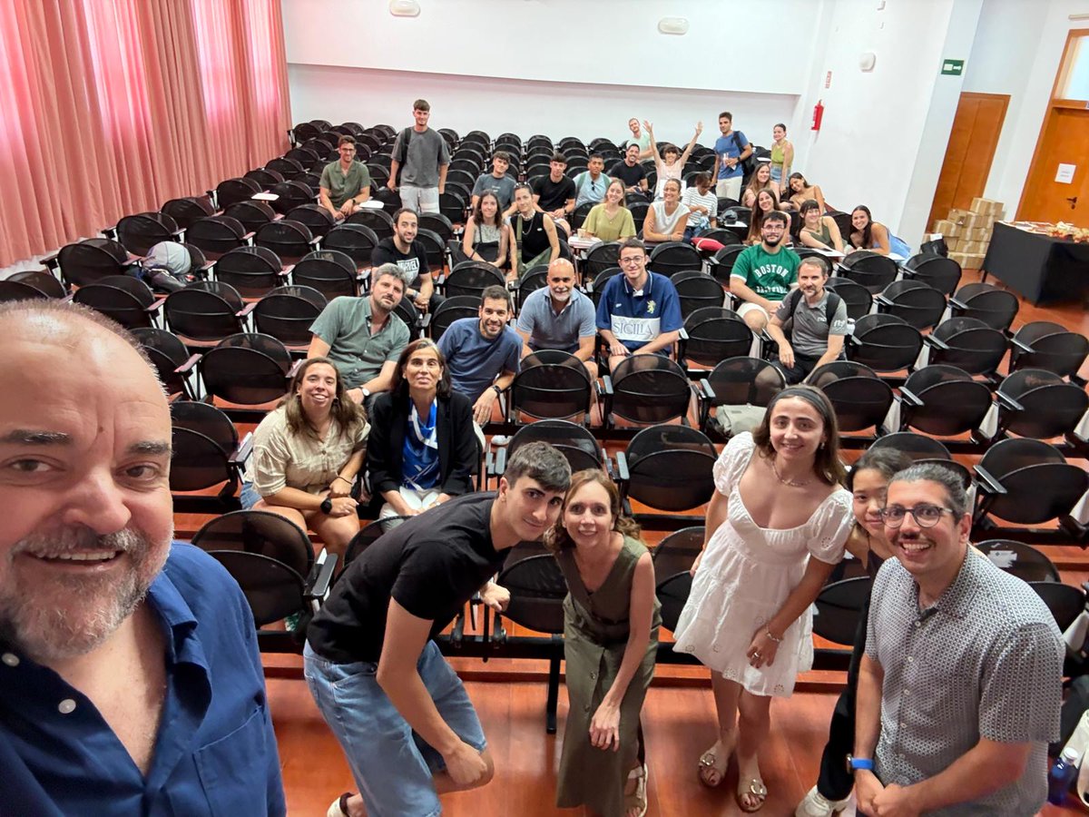 🧠✨ La setmana passada vaig tenir l’oportunitat de participar en les Jornades de Divulgació Científica sobre la Salut Mental a l’Esport d’Iniciació, organitzades per la <a href="/uibuniversitat/">Universitat de les Illes Balears - UIB</a>.
Un espai molt enriquidor per reflexionar sobre la salut mental en contextos d’alt rendiment .