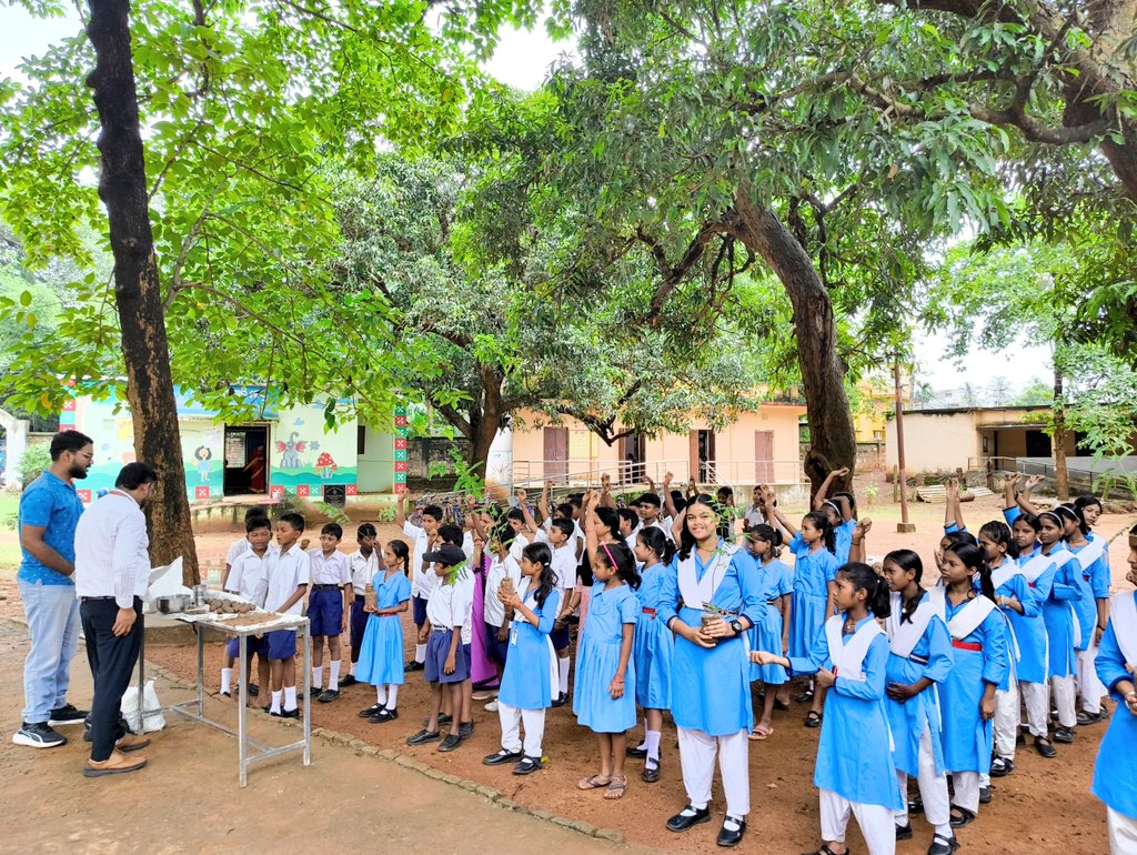 IndianOil South Eastern Region Pipelines (@iocl_serpl) on Twitter photo As part of #SwachhataPakhwada2025, Indian Oil Corporation Limited, SERPL Bhubaneswar, in collaboration with Sattvic Soul Foundation <a href="/SATTVIC_SOUL/">Sattvic Soul Foundation</a>, organized an engaging environmental awareness program at Gadakan Primary School, Bhubaneswar. Activities included a mass plantation As part of #SwachhataPakhwada2025, Indian Oil Corporation Limited, SERPL Bhubaneswar, in collaboration with Sattvic Soul Foundation <a href="/SATTVIC_SOUL/">Sattvic Soul Foundation</a>, organized an engaging environmental awareness program at Gadakan Primary School, Bhubaneswar. Activities included a mass plantation