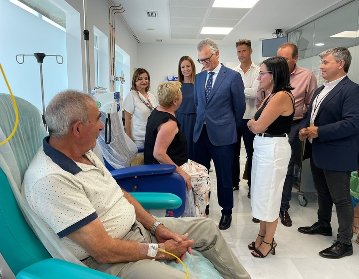 Salud amplía las consultas del hospital de #Yecla y lo dota de Unidad de Rehabilitación Cardiometabólica.

Las obras de mejora permiten que el Virgen del Castillo cuente con 31 consultas y duplicar el espacio del Hospital del Día para tratamientos diarios intravenosos.

El