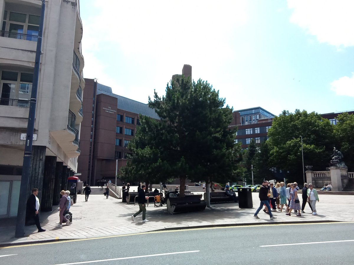 🚨 BREAKING 🚨 Jury selected in the trial of brothers, Mohammed Fahir Amaaz, 20, and Muhammad Amaad, 25, At Liverpool Crown Court 

This relates to the Greater Manchester Police incident at Manchester Airport.

Jury sent home, trial starts tomorrow (Thursday).
