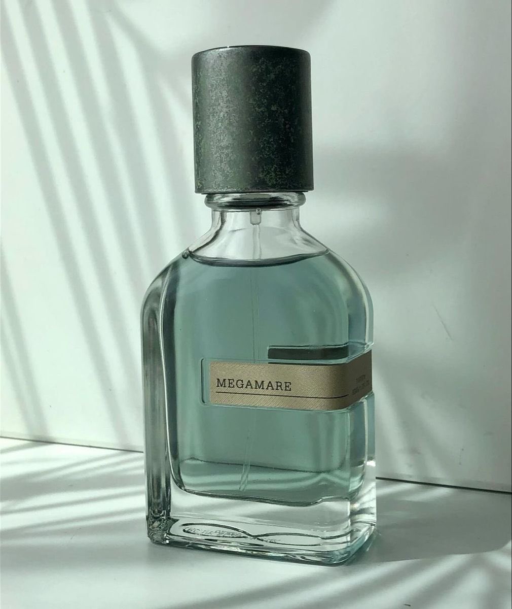 هذا أكثر عطر بالعالم غير منطقي بتاتاً ……

تخيل تغسل ثوبك مره ومرتين واتحداك الريحة تروح منه !😨

أعظم اداء عطر في الثبات بدون نقاش !!!!!!