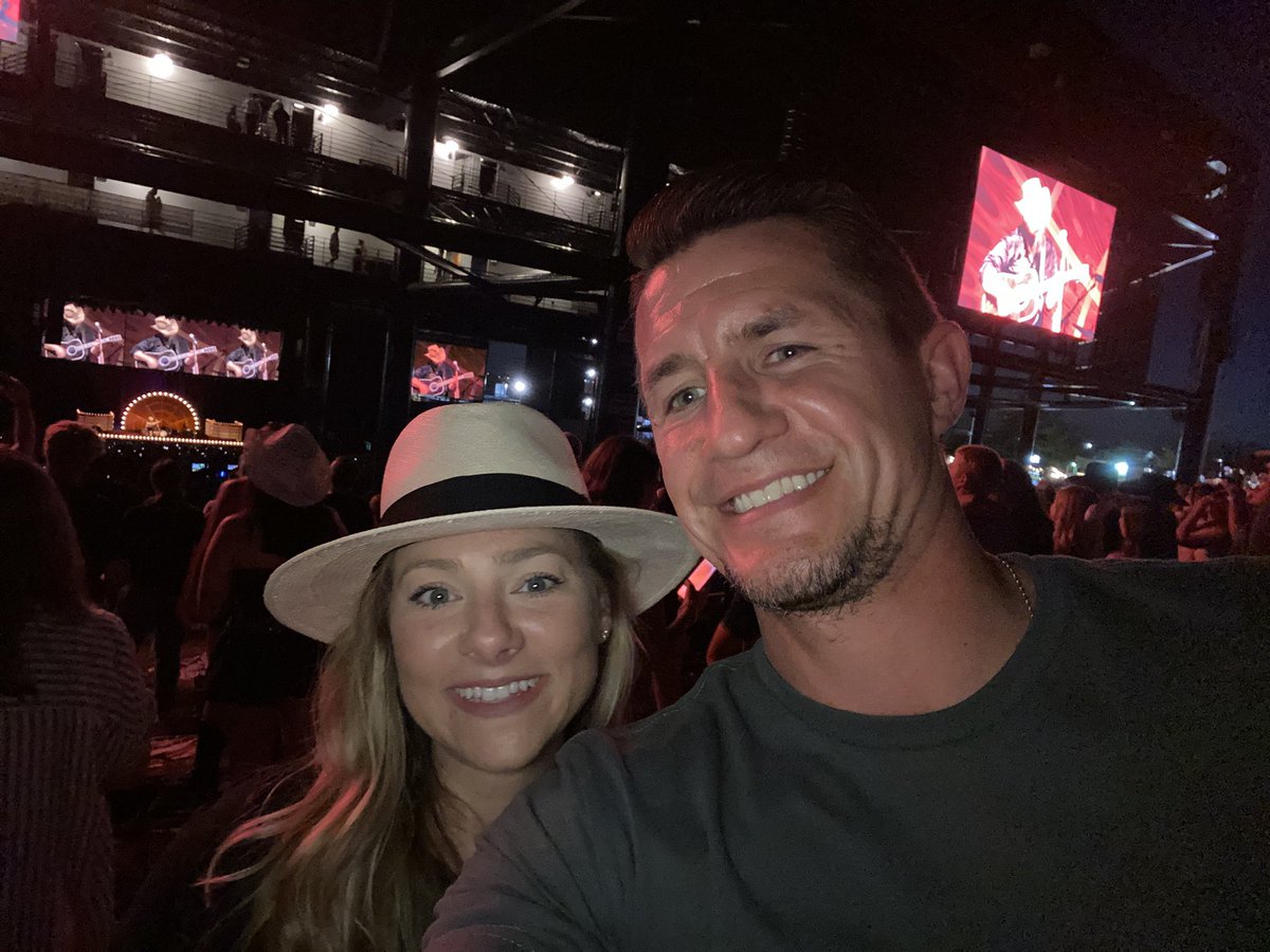 Coach Kollar tweet media