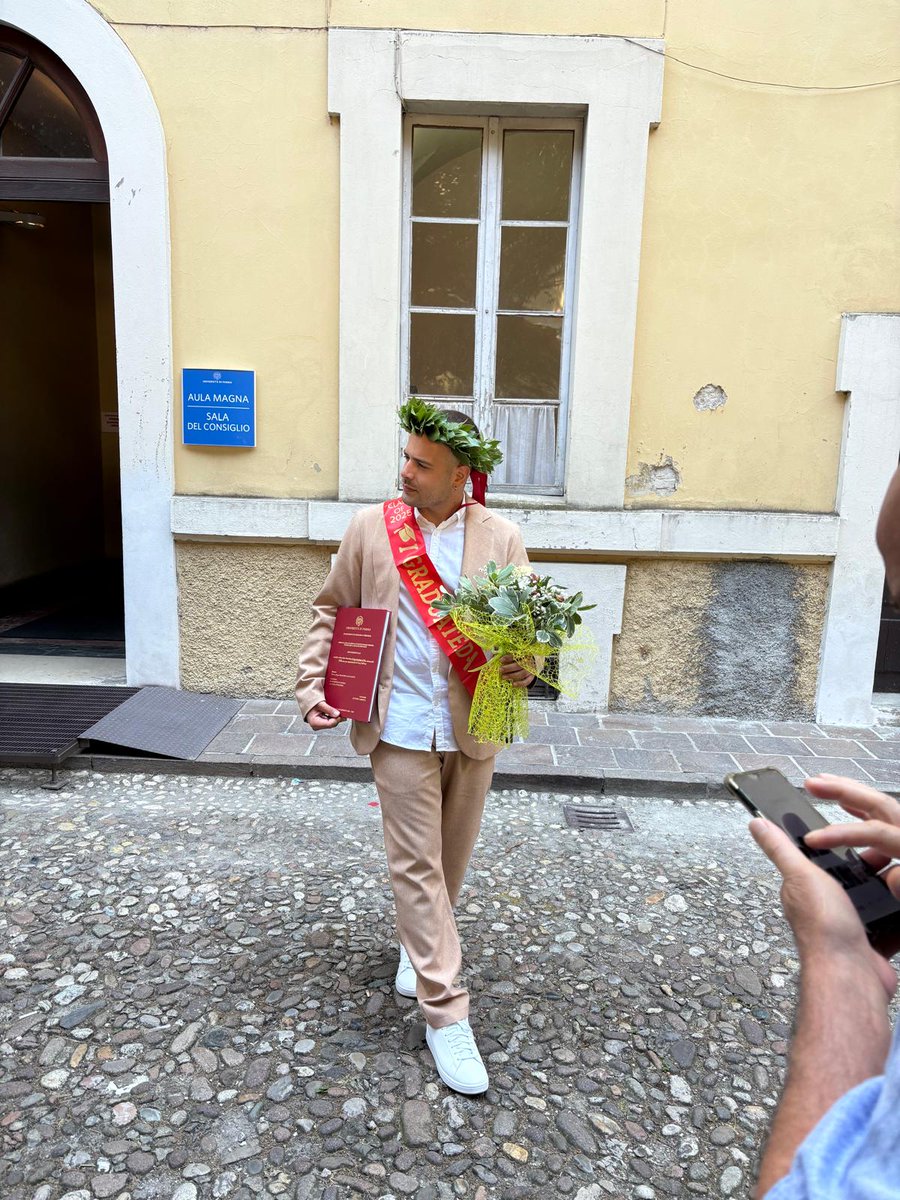 BioIMEM's tweet photo. Congratulation to Antonio Larocca for his graduation in Medical, Veterinary and Pharmaceutical Biotechnologies @unipr ! Well done #Tonino ! https://t.co/8pFn3MfMPR