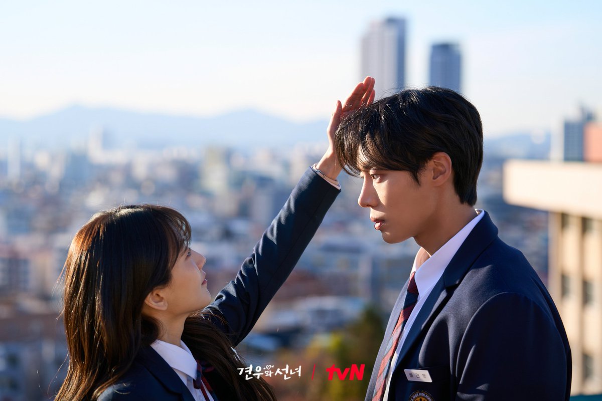 sobyhun's tweet photo. ️️ ️
ᡣ ︠ 𓈒.  .𓈒 ︡𐑠 ₊˚ . #⃟YIHYUNs . ♡̴

 A hedgehog who hides his thorns 🦔 — Gyeonwoo, soft only for Seongah.
Their fingers entwined like a quiet promise, and gentle pats that say “I’m here, always.” 🥺
️️ ️ ️️ https://t.co/zilMweDOq6