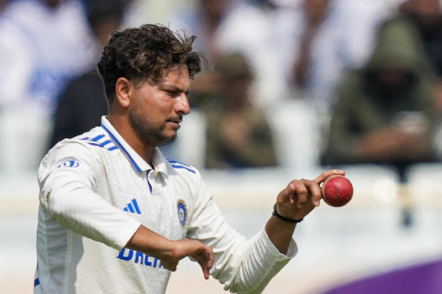 45Rohit_sharma's tweet image. Why is Kuldeep Yadav not in the playing 11❓

-Kuldeep Yadav has taken 56 wickets in just 13 Test matches at a strike rate of 37. He has also become a useful batsman in the lower order. Still, why was he not included in Team India&apos;s playing 11?

#indvseng2ndtest #KuldeepYadav