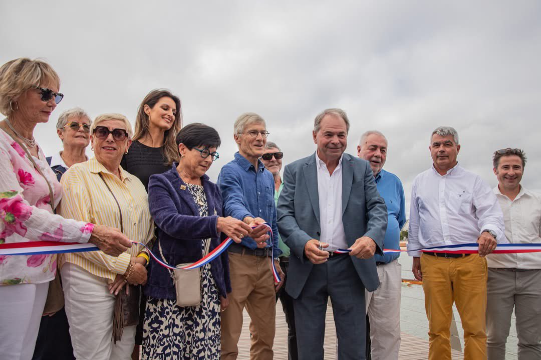 AndreaPorcher's tweet image. À @villedepornichet , je représentais @C_MORANCAIS et la région pays de la loire, pour inaugurer un projet attendu depuis 15 ans par les Pornichétins : la passerelle du vieux môle au cœur du port. Projet pensé localement, soutenu régionalement, financé à l’échelle européenne.