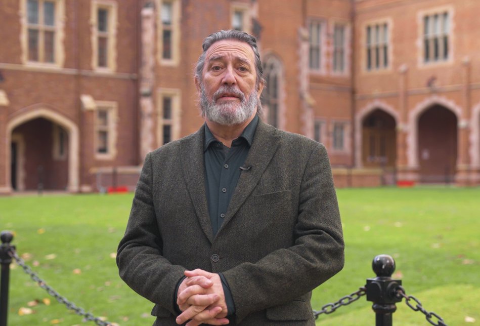 QUBAlumni's tweet image. What do Seamus Heaney, Belfast’s past and the future of global research have in common?
In a stirring new film marking Queen’s 180th anniversary, actor Ciarán Hinds narrates the University’s journey from a place of sanctuary during the Troubles to a global hub of culture,…