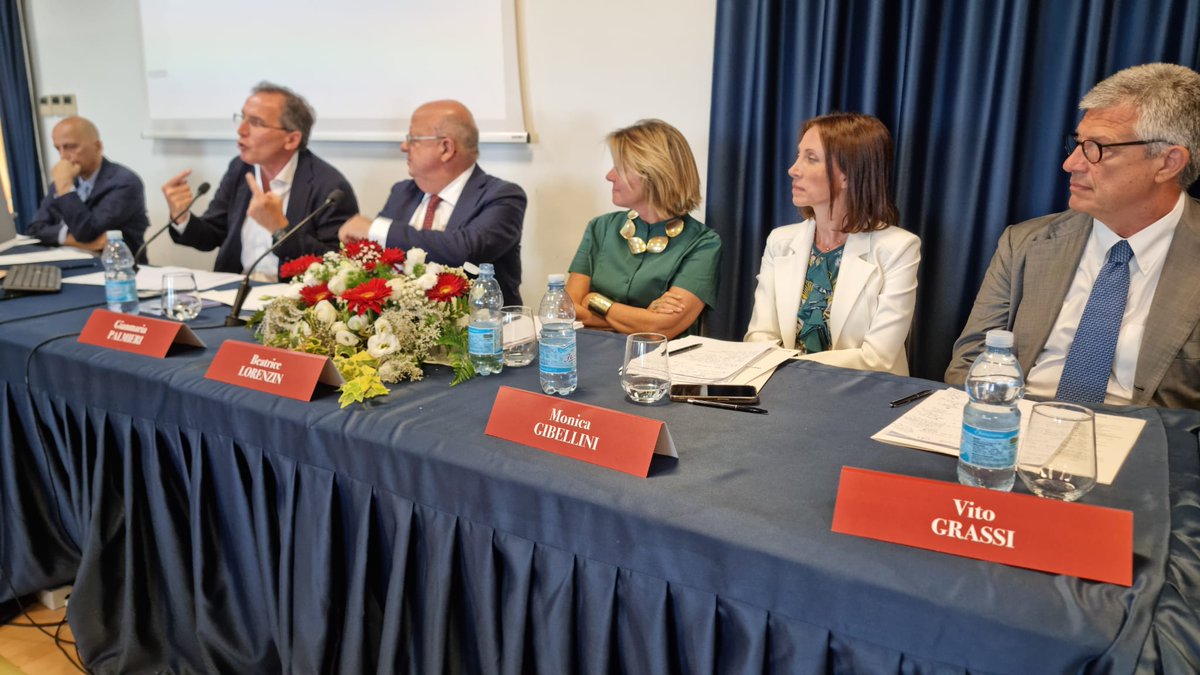 “Sostenibilità, cultura d’impresa e innovazione un trinomio imprescindibile per rinforzare la competitività delle imprese e per guardare al futuro con fiducia". Ad affermarlo è Vito Grassi, ad <a href="/GradedSpa/">Graded</a> intervenendo all’Università del Molise

#Sustainability #Innovation #future
