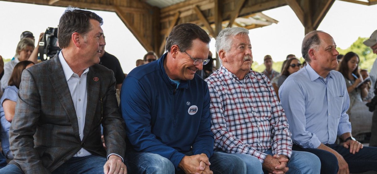 Jack Johnson (@senjohnson) on Twitter photo Did you know we’re losing 10 acres of farmland to development every hour in TN? I was proud to join <a href="/GovBillLee/">Gov. Bill Lee</a> and other legislators for the signing of the Farmland Preservation Act at Williamson Co’s beautiful Gentry’s Farm. We owe it to future generations to protect our Did you know we’re losing 10 acres of farmland to development every hour in TN? I was proud to join <a href="/GovBillLee/">Gov. Bill Lee</a> and other legislators for the signing of the Farmland Preservation Act at Williamson Co’s beautiful Gentry’s Farm. We owe it to future generations to protect our