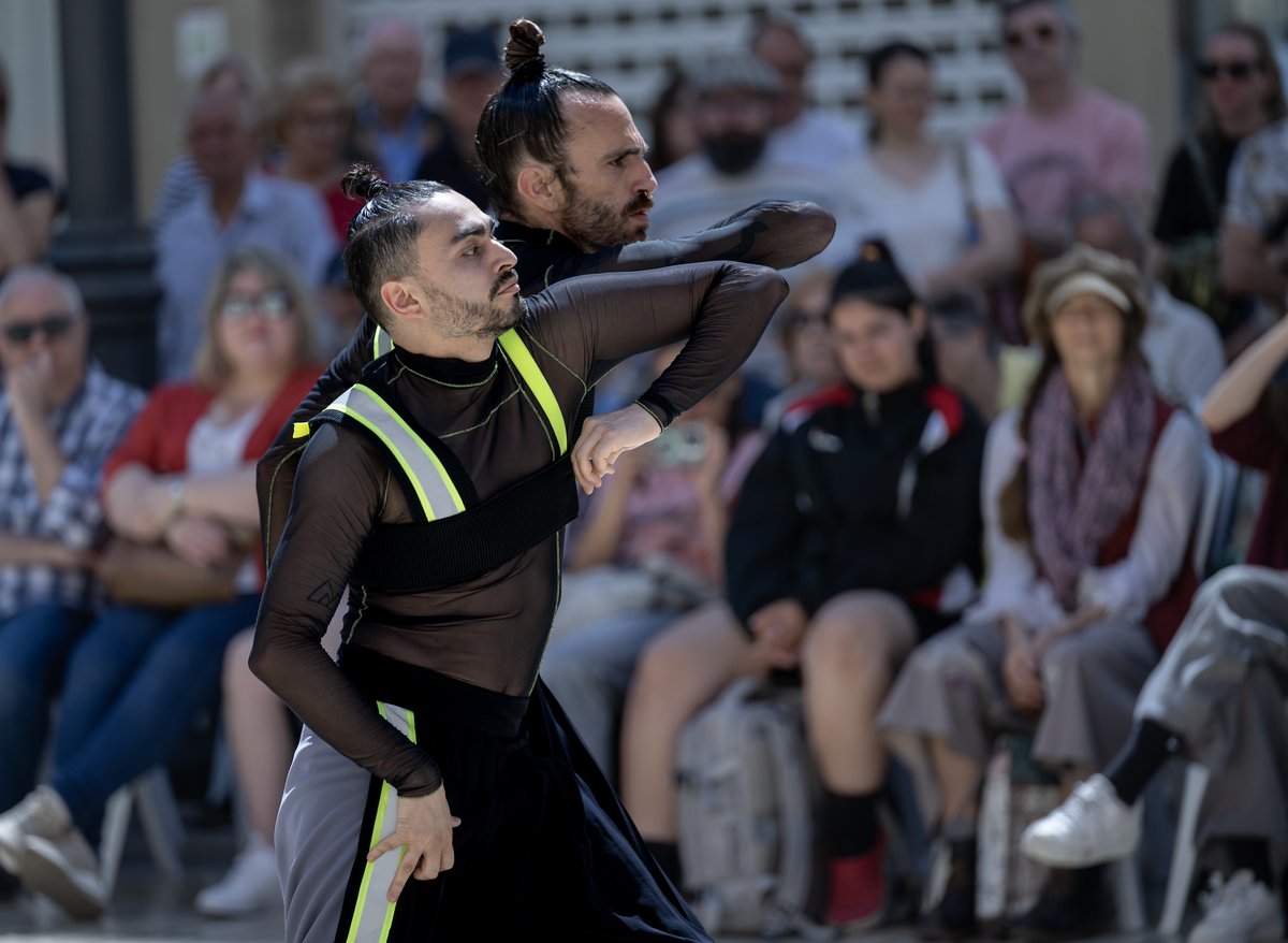 Institut Valencià de Cultura - GVA (@gvaivc) on Twitter photo 🩰<a href="/saguntaescena/">Sagunt A Escena</a> inclou en la seua programació de dansa a la premiada Tao Danse Theater
▪️La companyia xinesa oferix ‘13 & 14’, obra reconeguda amb el Lleó de Plata de la Biennal de Dansa de Venècia
▪️La companyia alacantina Wako presenta ‘Dummies’
👉ivc.gva.es/val/ivc-val/no… 🩰<a href="/saguntaescena/">Sagunt A Escena</a> inclou en la seua programació de dansa a la premiada Tao Danse Theater
▪️La companyia xinesa oferix ‘13 & 14’, obra reconeguda amb el Lleó de Plata de la Biennal de Dansa de Venècia
▪️La companyia alacantina Wako presenta ‘Dummies’
👉ivc.gva.es/val/ivc-val/no…