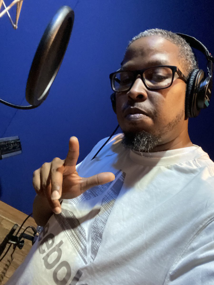 kaveliwhite23's tweet photo. **Been locked in heavy. 27 tracks. 8 interludes. 35 pieces to this legacy.**
*From the Roota 2 Da Toota* loading... ๐๐ฅ
๐ธ Me in the zone.
๐ฅ Studio clip of โSay Maneโ sessions.
Stay closeโitโs almost time.
#FromTheRoota2DaToota #StudioSessions #SayMane #ComingSoon https://t.co/nL42Ya5aRg