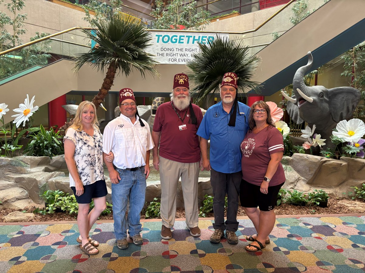 We were excited to welcome Nobles and Ladies attending Shriners International’s Imperial Session in Atlanta for a VIP Tour of Shriners Children’s Greenville – including these visitors from Helena, Montana (Algeria).