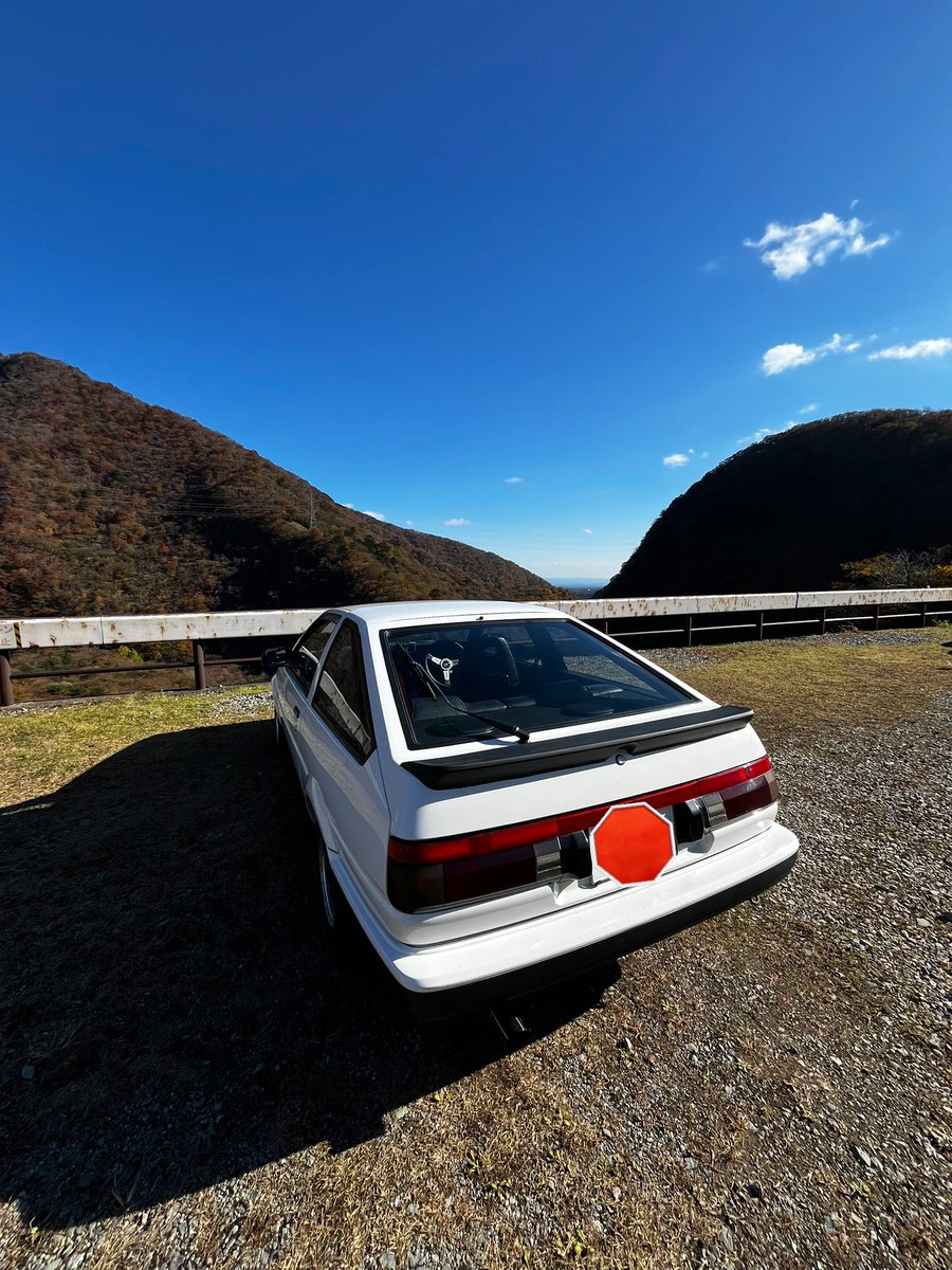 Nakatea2's tweet photo. おとんのトレノちゃんマフラーがフジツボ製だとしり大興奮。車好きになってやっとわかった。よくこの形のマフラー見るけどフジツボが主流だったのかな https://t.co/5tPl8VH28H