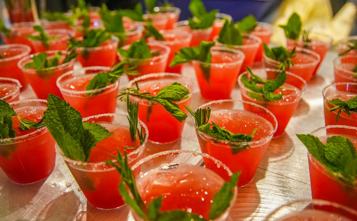 🎄☀️ Celebrate Christmas in July with your loved ones at Margaritaville Resort Orlando!
Join us in the Grand Lobby on Friday, July 25th, from 5–7 p.m. for holiday treats, festive drinks, sunny surprises, and family fun—all with a tropical twist! 🎅🌴🎶

✨ Don’t miss this merry