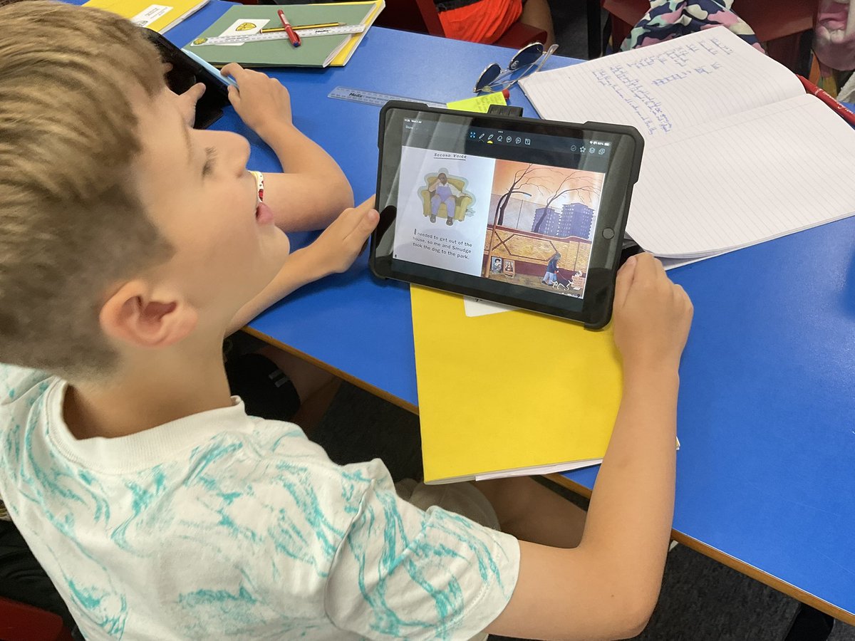 PDA_Y5's tweet image. We have been exploring the picture book, ‘Voices in the park’ we love that this book has 4 voices (written from 4 points of view, explaining different perspectives of the same day). The illustrations tell us so much about the characters thoughts and feelings! #pdaenglish