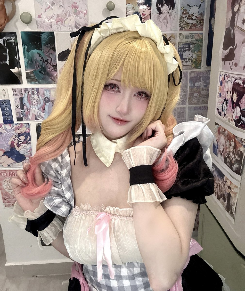 crappycapybaras's tweet image. marin kitagawa 😚🩷 #sonobisquedoll #mydressupdarling #戀上換裝娃娃