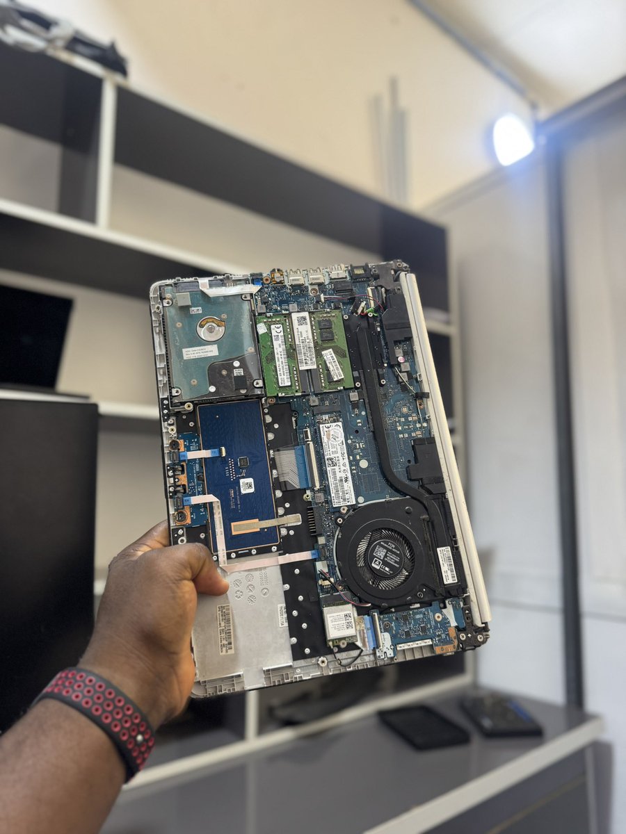 mtechitng's tweet image. ..
HP 14-dk1008nia | Battery Replacement 
..
#mtechitng 
#hprepairs
#maxtechitsolutions 
#pctechniciannearme