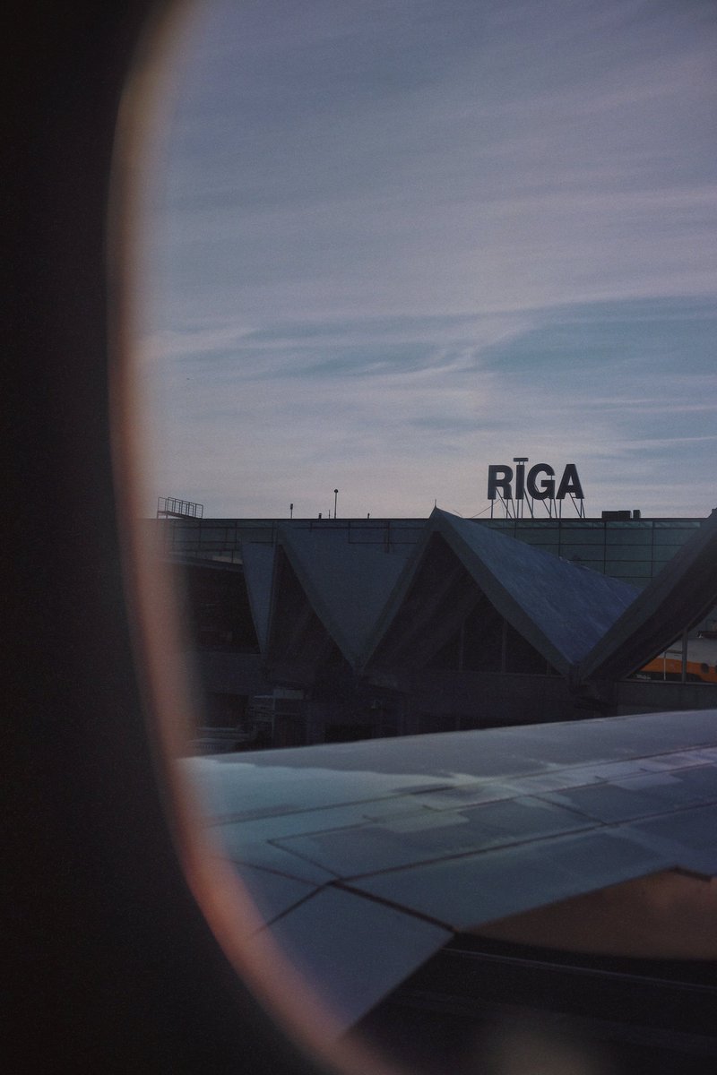 Taking off before the world wakes up - it’s the kind of day that promises something special 🌤️