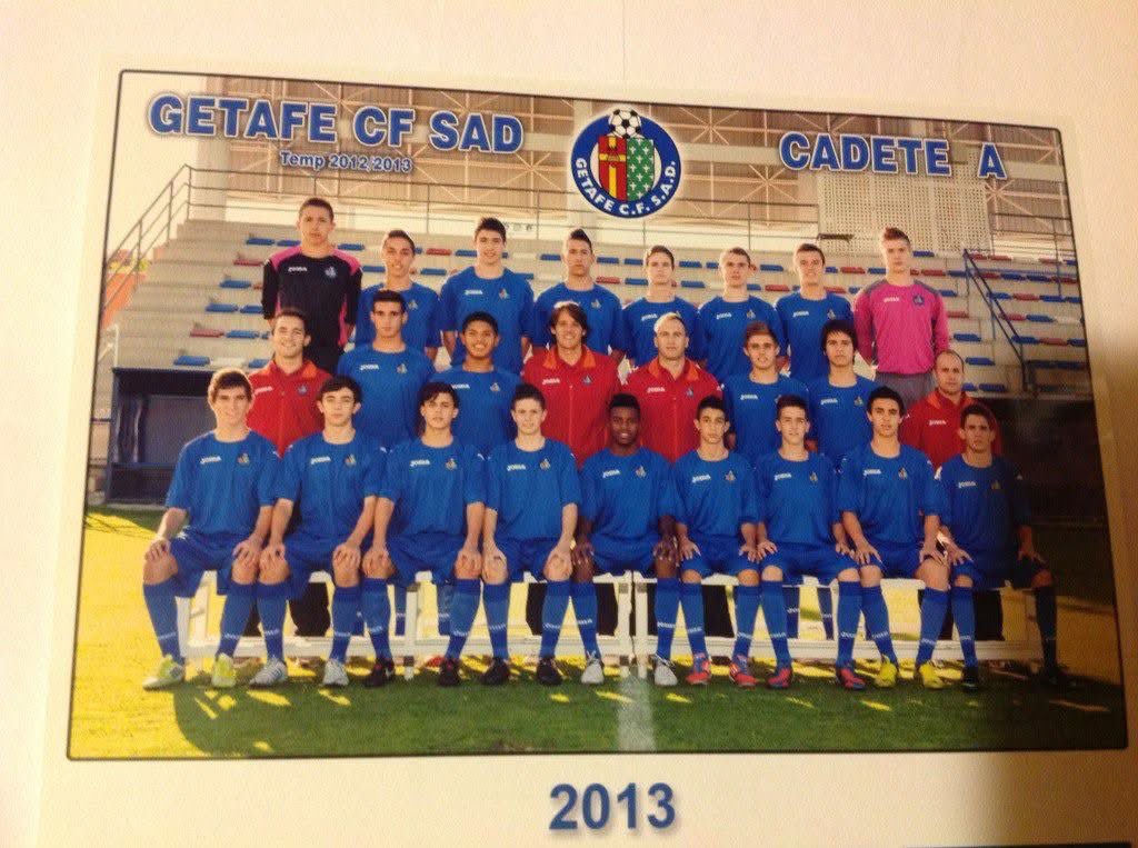 Cadete A temp. 2013…otro más a la élite.

Tuviste que salir (como muchos otros) al Trival, para que te valoraran con más fuerza, estabas en 3ª Division hace escasos 4 años, la rompiste en 1ªREF y has tirado la puerta abajo en 2ª Divison.
Nadie lo merece más que tu ❤️<a href="/_alexsan22/">ALEX⚽️</a>