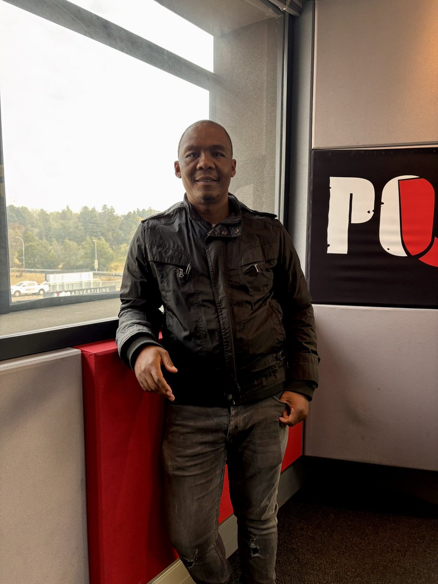 POWER 98.7 tweet media