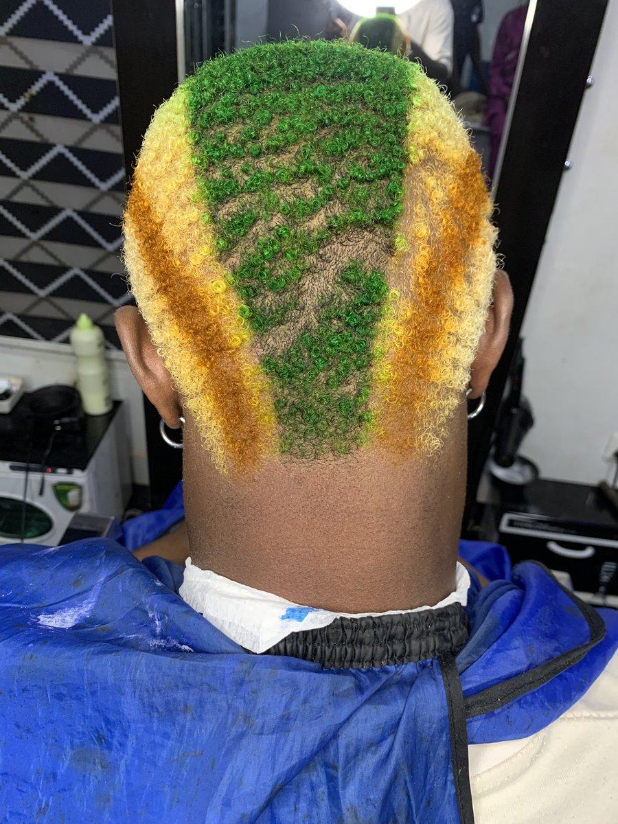 ogloaded's tweet photo. Crazy Hairstyles #LoveIslandUSA #hairsthairstyles #barbershop https://t.co/4lBeWp3JiP