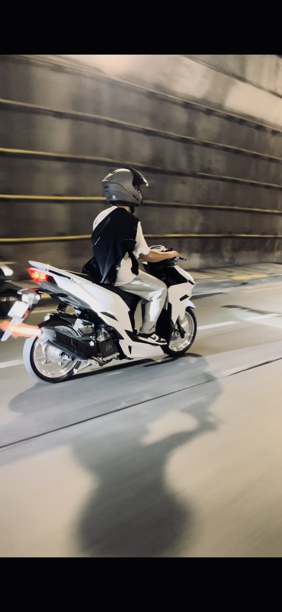 heyy.ard tweet media