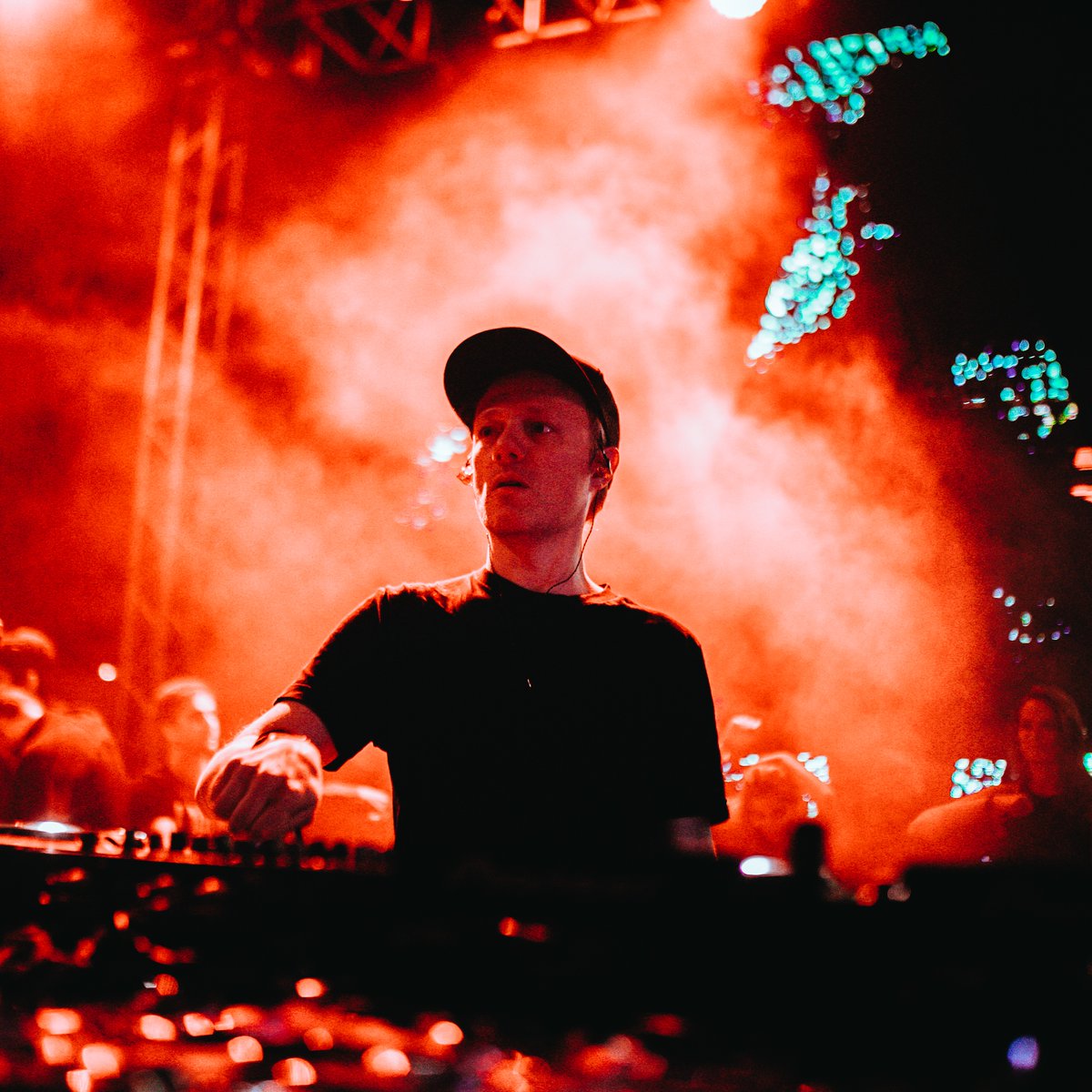 SpinninDeep's tweet image. This track is FILLED with big beats and high energy!   @watermatmusic returns to Spinnin&apos; Deep with his new track &apos;&apos;Empty&apos;&apos;

OUT THIS FRIDAY on Spinnin&apos; Deep

#spinnin #spinnindeep #newmusic #outsoon #watermat