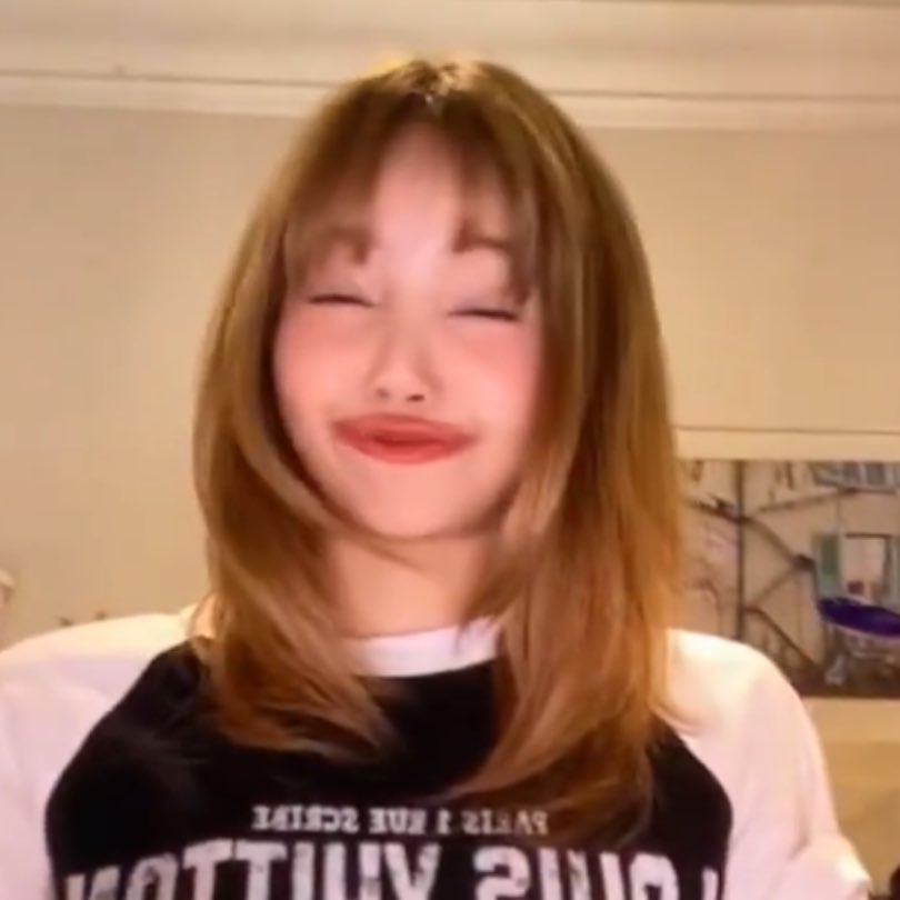 lalisamgger's tweet photo. https://t.co/lk56u0SmLD
