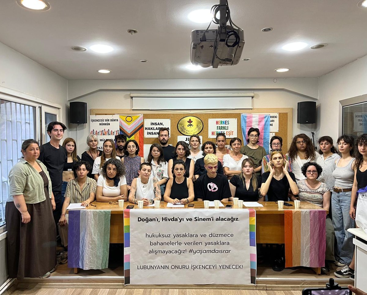 23. LGBTİ+ Onur Yürüyüşü Günü Yaşananlara Dair LGBTİ+ Komisyonumuzun İmzacısı Olduğu Basın Metni

ihdistanbul.org/haber/168/23-l…