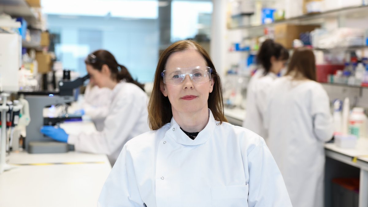 QUBAlumni's tweet image. When Professor Denise Fitzgerald was paralysed at 21, it changed the course of her life - and sparked a global career in neuroscience and MS research.
🔗 Meet the people behind the breakthroughs changing the world: qub.ac.uk/alumni/lanyon-…
#LoveQUB #LoveQUB180 #LanyonMagazine…