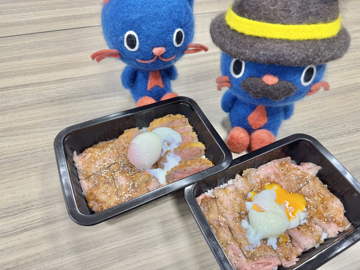 IMA_PR's tweet photo. #IMAダイニング にある #肉丼やまと をテイクアウトしてきたにゃ！

ローストビーフと特せいソースがたーっぷり入っていて、すぐに食べ切ったにゃ✨

たまごをうまく割れなかったのはヒミツにゃ…🥚

#光が丘IMA #練馬 #IMAにゃん 
#暑くなってきたからこそしっかりとご飯を食べるのにゃ https://t.co/69gjgRyTrn