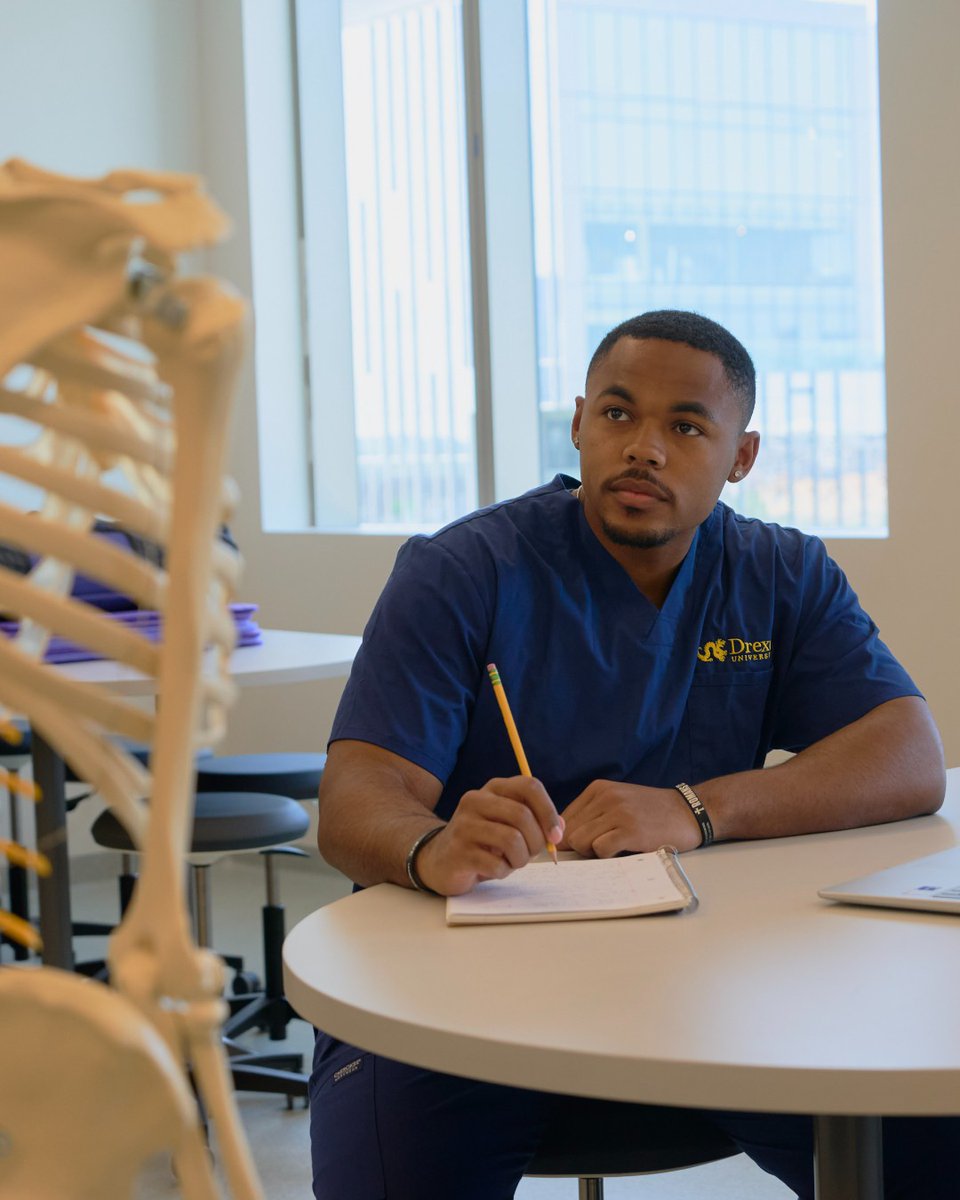 DrexelUniv's tweet image. βI chose nursing because I have a passion for helping others. I love being directly involved with patients,β says Aaron Pitt, current @DrexelCNHP
Discover health care careers at Drexel: bit.ly/2ouWkMM
#ExperienceDrexel #drexel #drexeluniversity #BSN #nursing