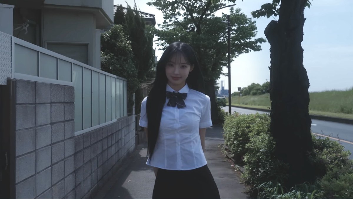 memozhh's tweet photo. 리센느 뮤비에서는 언제나
좋은 향기가 나 https://t.co/DkeLOJzt0u