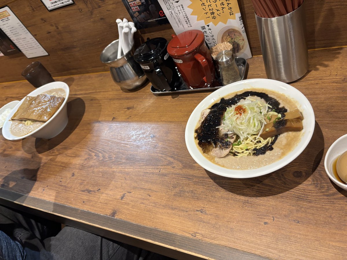 stepphgbfa60's tweet photo. 3年ぶりくらいにAC勢の人とご飯行った https://t.co/7qoPCRqq98