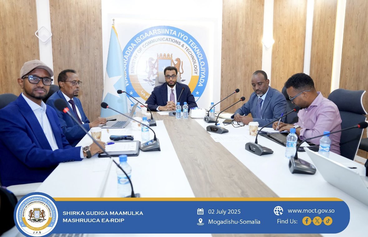 EARDIP_'s tweet photo. The State Minister of @MoCTSomalia chaired today’s EARDIP Steering Committee meeting, joined in person and virtually by DGs and senior officials. The PC shared project progress and the 2025 Work Plan. With major studies nearly complete, full implementation is approaching. https://t.co/LDJ6BLtjuG