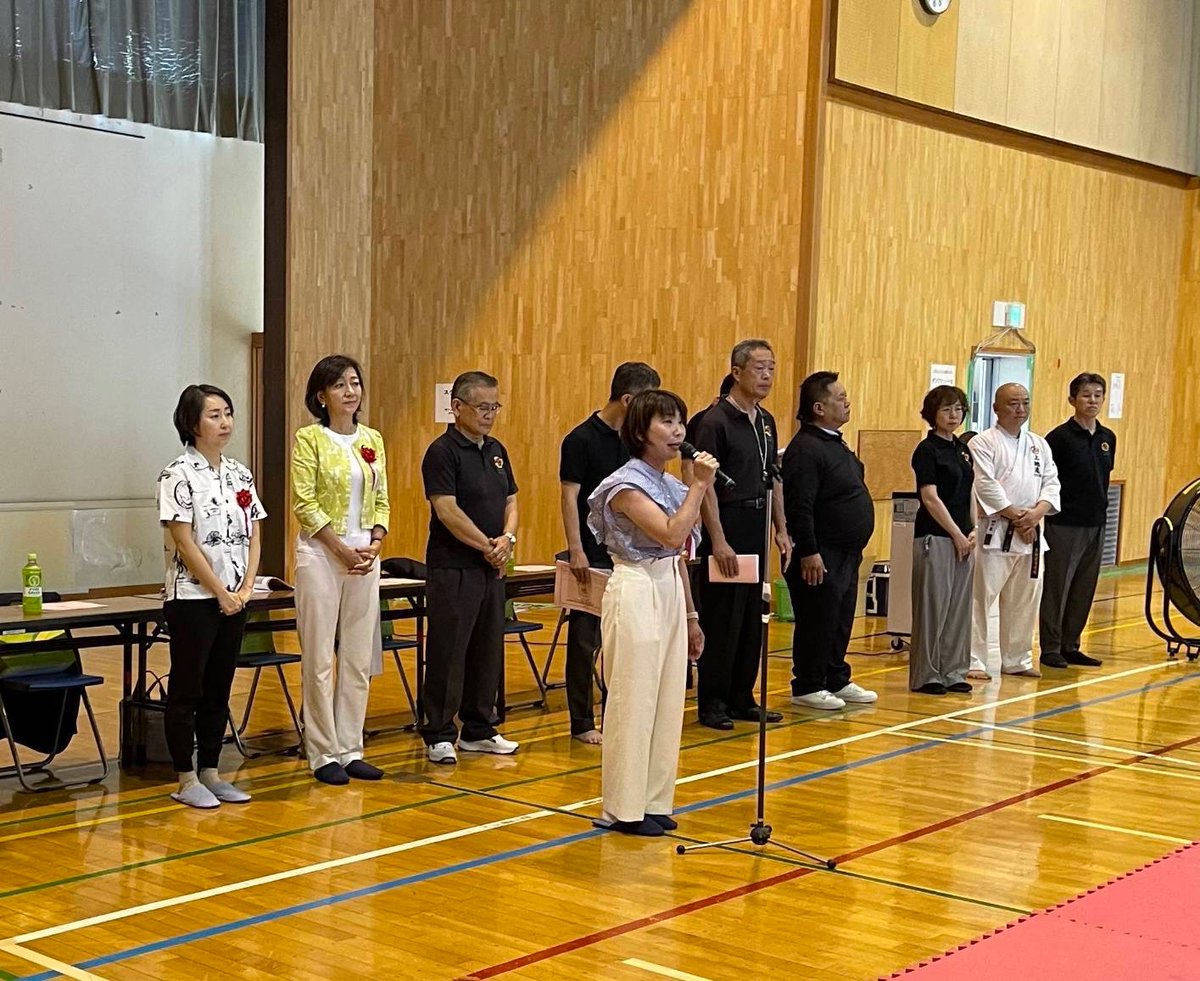 kamioeri_fj's tweet image. 6/29、第27回上地流唐手道首都圏空手道選手権大会に出席させて頂きました。流派として100周年、会として30周年の記念すべき大会です。
また、選手の皆様にとっては日々の練習の成果を存分に発揮する重要な試合。選手たちのキレのある技に感動!押忍
#神尾江里、#藤沢市議