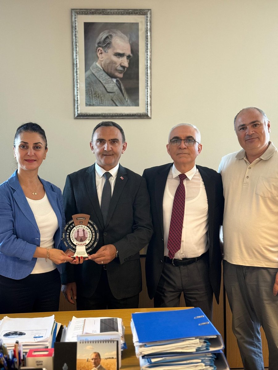 📌 Sivaslı Hemşehrilerimizi  sizlerle buluşturuyoruz.

👉 #HemşehriniTanı İSKİ Eğitim şube müdürümüz Değerli Hemşehrimiz Sn Özlem Karaca hanımefendi,yi makamında ziyarette bulundum Değerli müdürümüze ilgi alakaları ve misafirperverliği için teşekkür ediyorum. <a href="/OZLEM_KARACA_/">ÖZLEM KARACA</a>