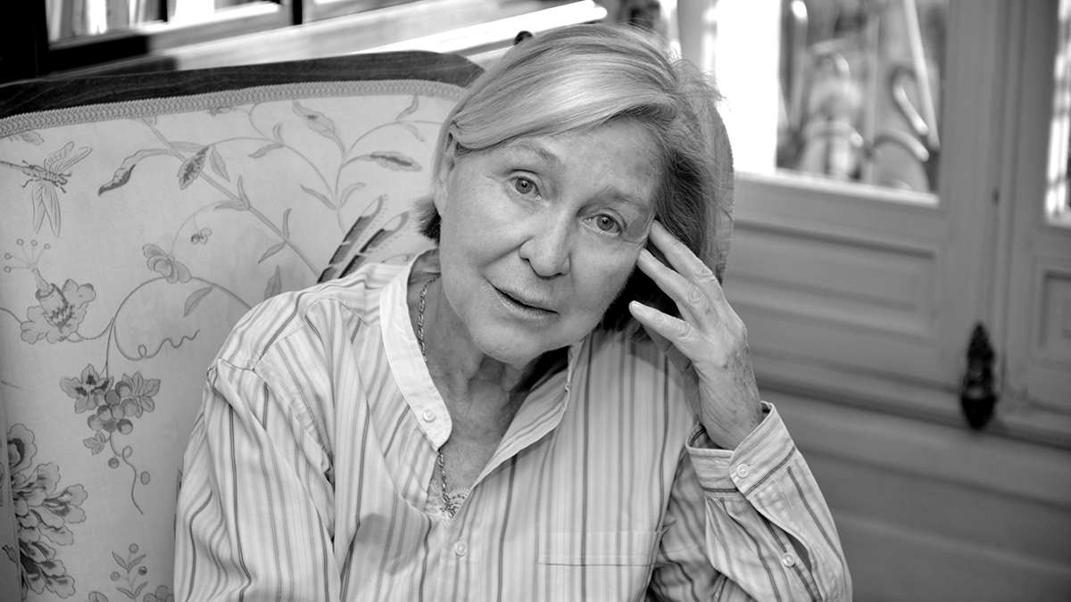 Acantilado lamenta la muerte de Florence Delay, fallecida ayer a los 84 años.

Delay fue profesora de Literatura Española en la Sorbona, novelista, crítica, traductora y dramaturga, y miembro de la Academia Francesa.

acantilado.es/acantilado-lam…